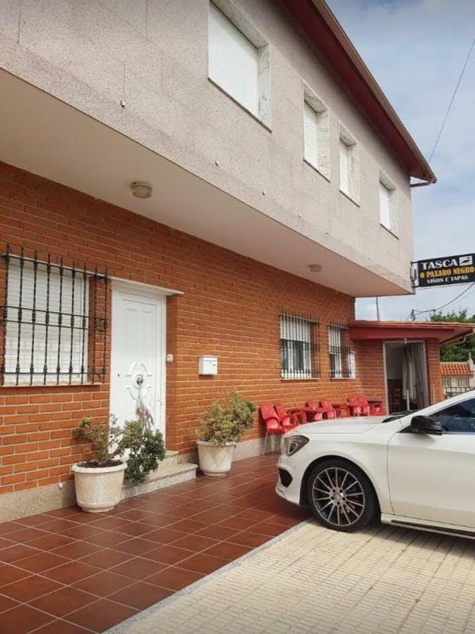 Pension Paxaro Negro Sanxenxo Exterior foto